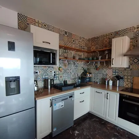 Apartament Cosy Avec Piscine *
