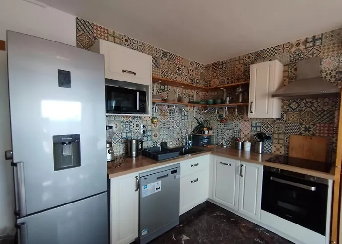 Apartment Cosy Avec Piscine *